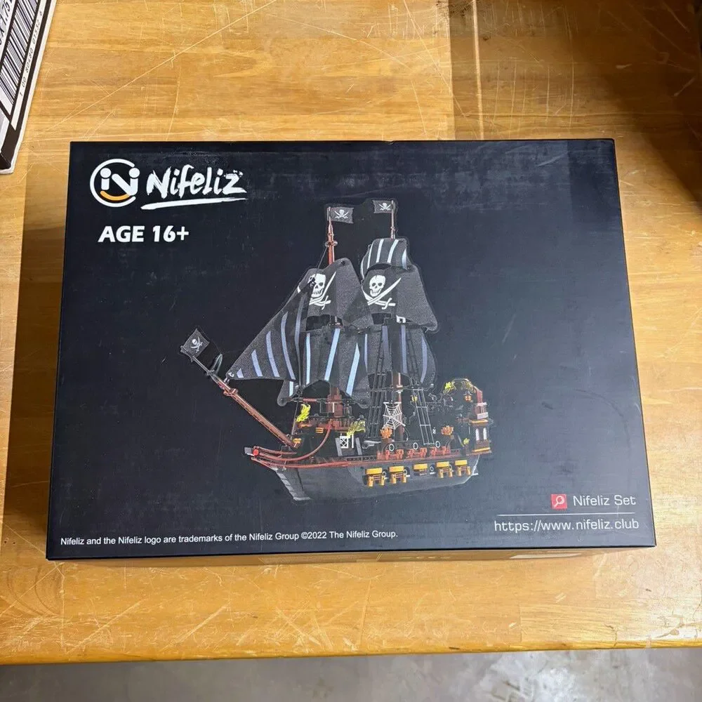 Nifeliz Pirate Ship Building Blocks Set 16+ Boxed 2022 Pirates Theme